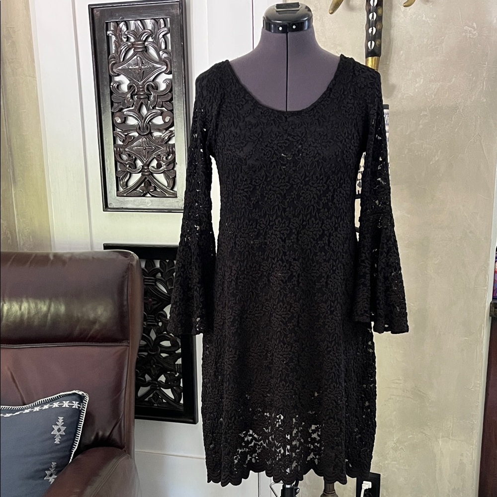 Open back bell sleeve black Lace Dress S